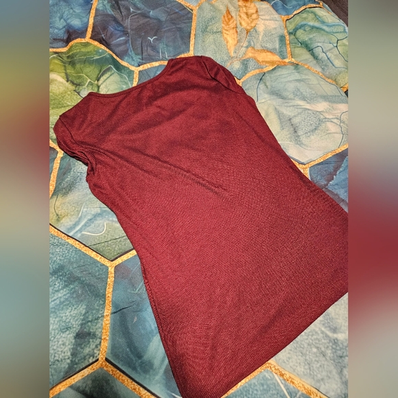 New Maroon Shein Top - Picture 2 of 3